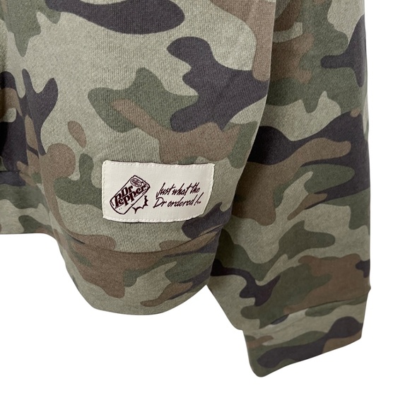 Dr. Pepper Camo Sweatshirt Women’s XL - Picture 6 of 11